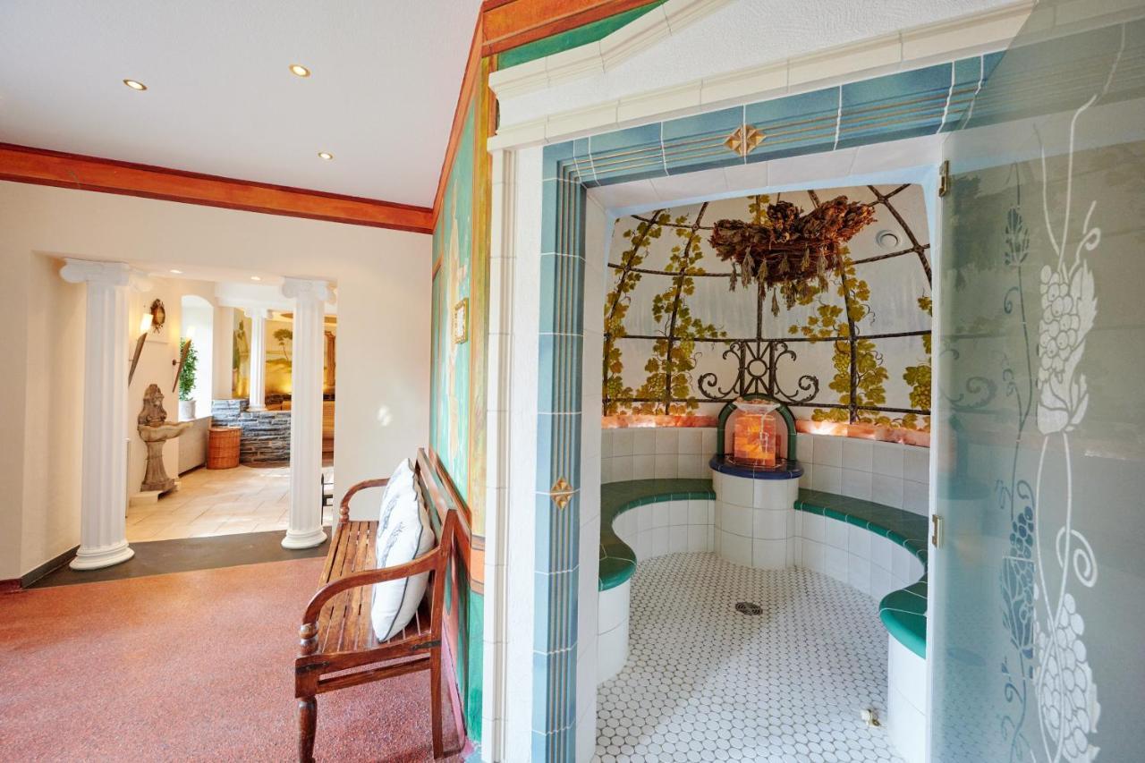 Weinromantikhotel Richtershof Мюльхайм Экстерьер фото