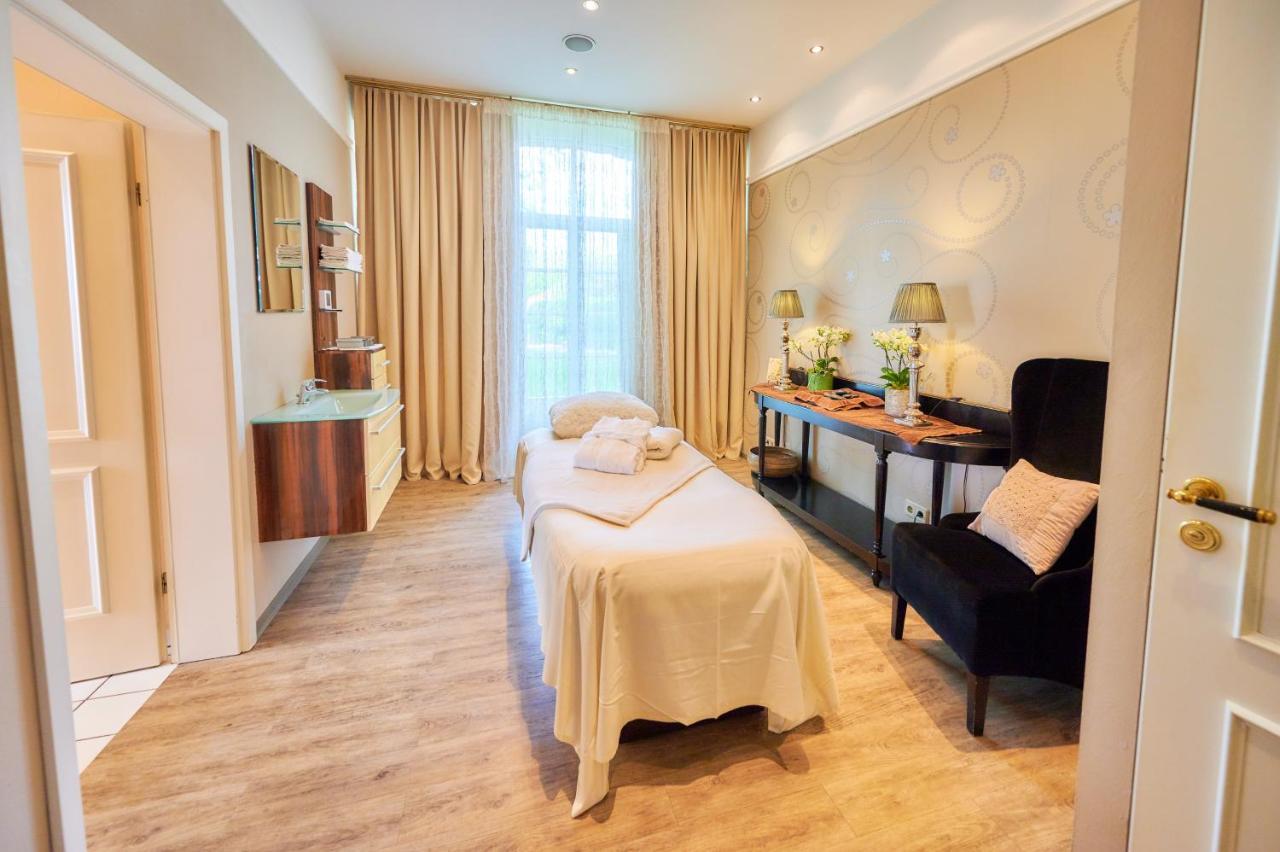Weinromantikhotel Richtershof Мюльхайм Экстерьер фото